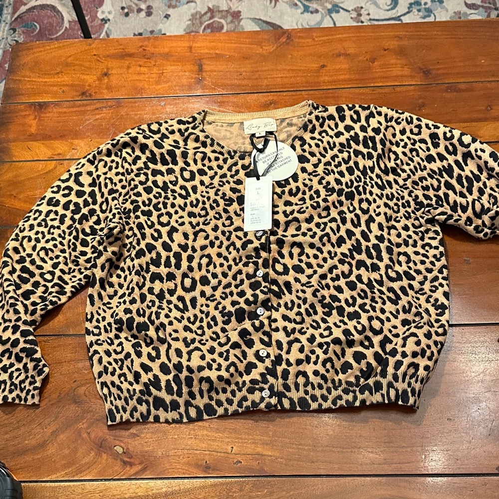 Leopard Print Lindy Bop 3/4 sleeve cardigan NWT  13-25-03